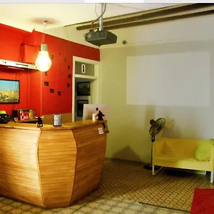  Hostal La Nau
